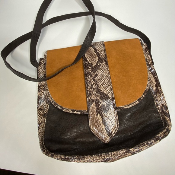 Chico’s crossbody bag - Picture 2 of 4